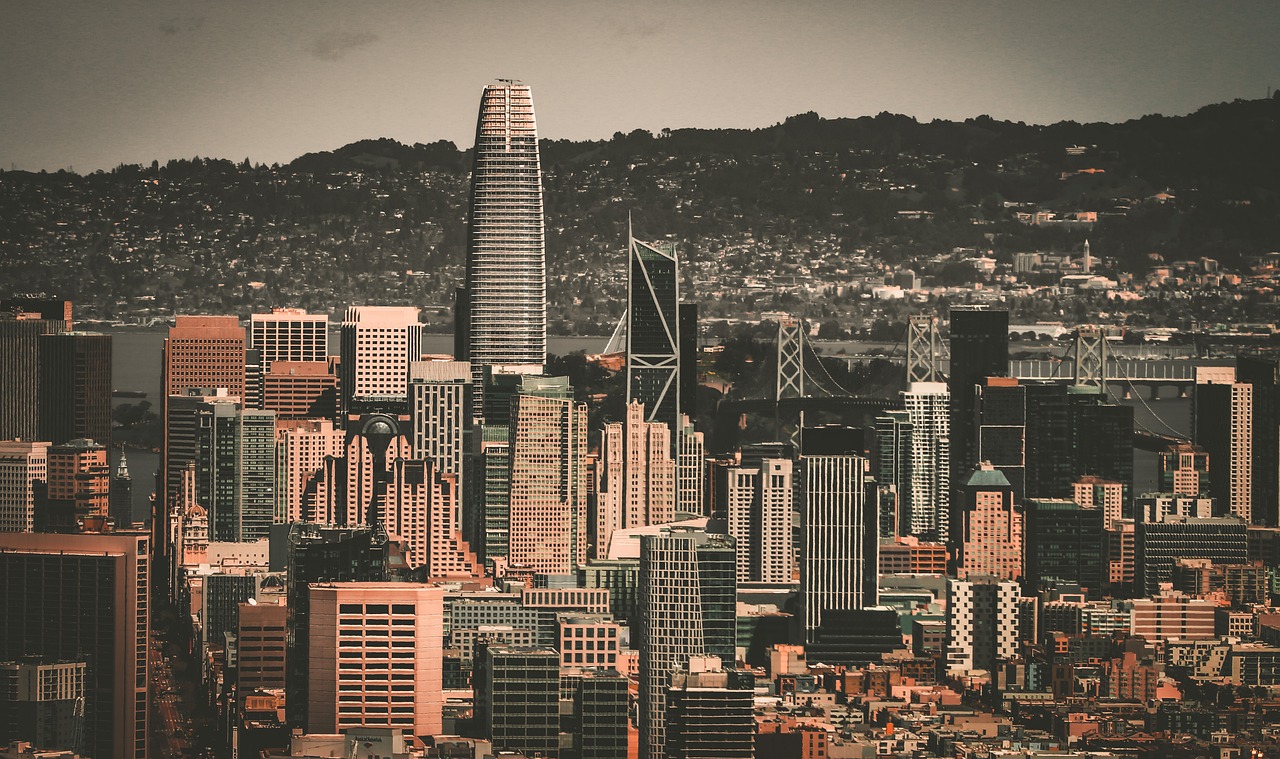 斯玛特谈詹姆斯复出：他球商极高，所有人因为他在场受益匪浅