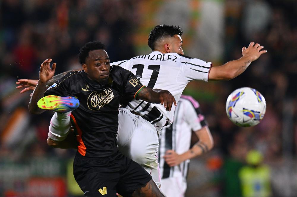 奥运冠军邓亚萍助阵 海南琼海健康乐跑开跑 以奔跑 致母爱