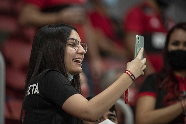 在他领导下 在他领导下